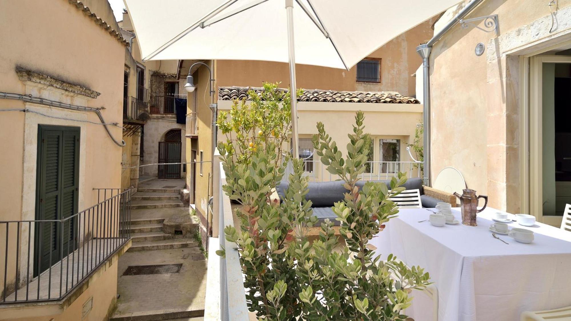 Domus Sbircio Modica Exterior foto