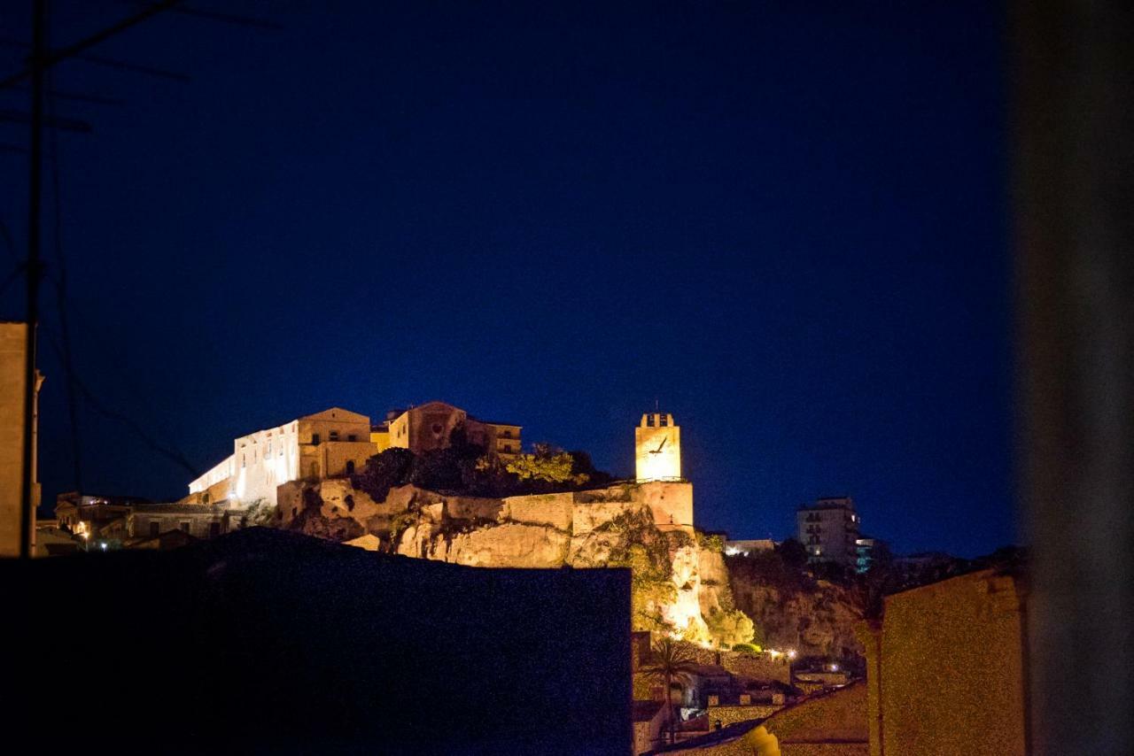 Domus Sbircio Modica Exterior foto